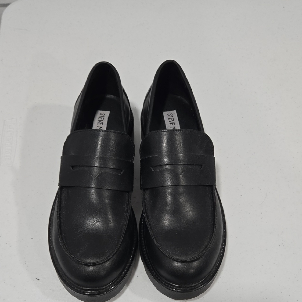 Steve Madden Black Loafers